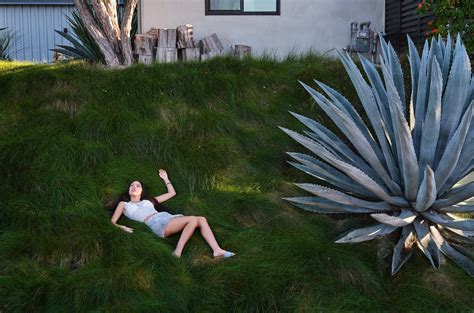 Olivia Rodrigo's feet