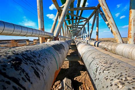 Tube and Pipe vs Hose: Which is the Right Choice for You | STAUFF