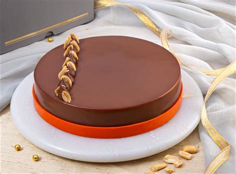 Lamara Patisserie / Premium Luxury Celebration Cakes / Online Delivery ...