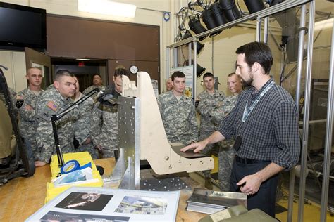 Soldiers give ARL scientists candid feedback during lab visit | Article ...