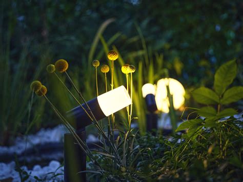 Hybrid Outdoor Lighting | LEDVANCE