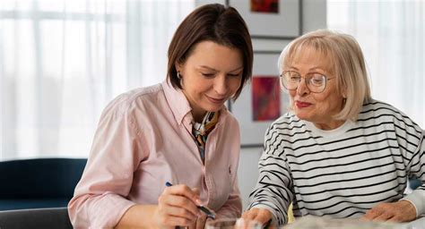 https://www.nursesgrouphomecare.co.uk/images/blog/senior-care-assistant-uk.jpg