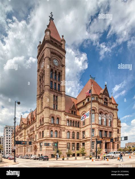 Cincinnati City Hall, seat of the municipal government, was built in ...