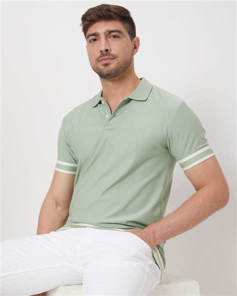 Buy Green Textured Plain Slim Fit Jersey T-shirt Online at Muftijeans