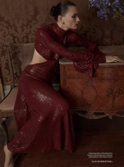 Lara Mullen Holiday Style Harper's Bazaar UK December 2023 — Anne of ...