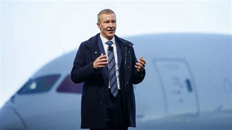 With 5 Short Words, United Airlines CEO Scott Kirby Just Taught a Very Smart Lesson in Leadership