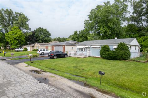 Markham, IL City Guide | About Living in Markham - Homes.com