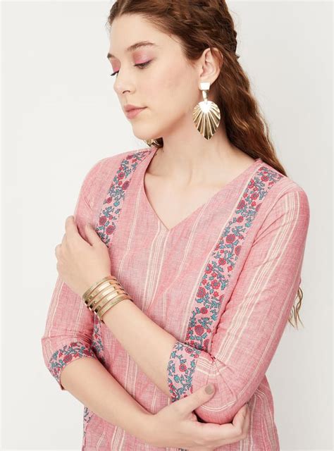 Buy Women Floral Printed Woven Kurta Online at just Rs. 549.0 ...