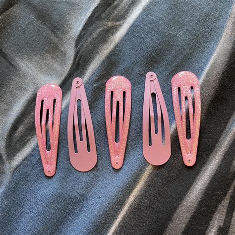 5 x large pink hair clips #y2k #barbie - Depop