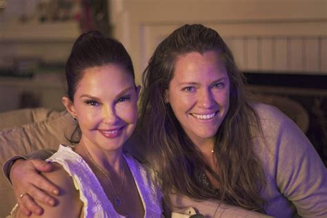 Ashley and Wynonna Judd Reveal Family Truths in Lifetime Documentary ...