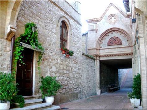 Monastero Santa Croce in Assisi, Deutsche Schwestern - Startseite der ...