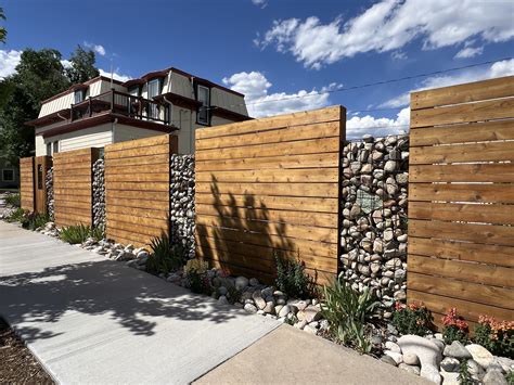 35 Wooden Fence Ideas for a Stylish and Secure Yard | Backyard fences ...