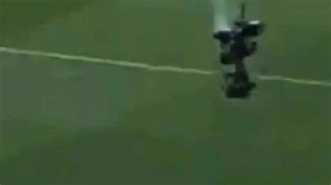Spidercam collapses to the ground during Hungary vs Kazakhstan friendly ...