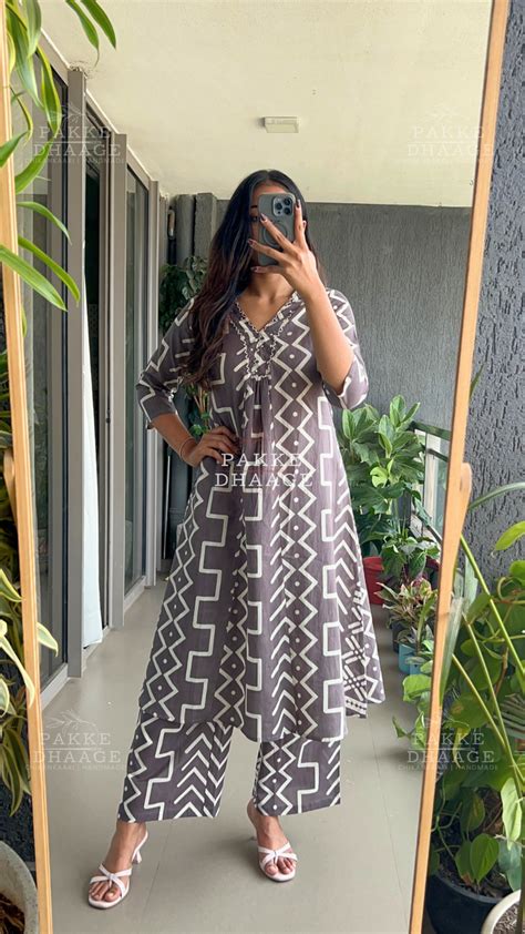 Pakke Dhaage Authentic Chikankari Made in Lucknow