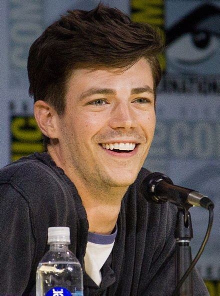 Grant Gustin height in ft (feet), cm & meters — MrHeight