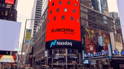 Sandisk Celebrates Nasdaq Listing After Completing Separation | Sandisk