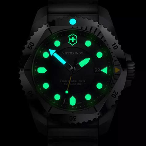 Victorinox Dive Pro Quartz Black Dial Men 43mm 241990 – Zimson Watch Store