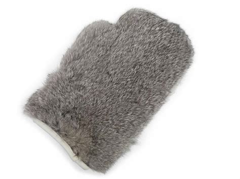 Massage Using Rabbit Fur 的图像结果