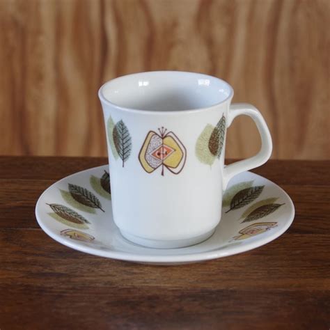 ヴィンテージ食器 J&G Meakin レトロ フルーツ柄 コーヒーカップ ソーサー #190111-3,4 りんご リーフ アップル ミー ...