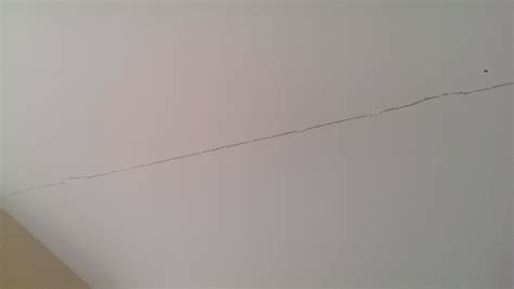 How To Fix Crack Line On Ceiling at Timothy Greenwell blog
