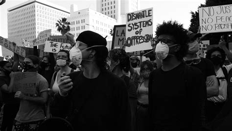 Conservative People 的图像结果