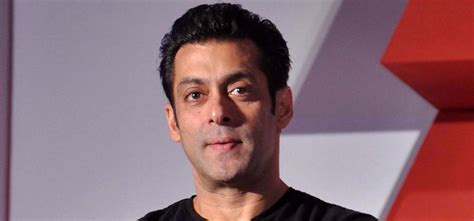 salman khan facial nerve disorder