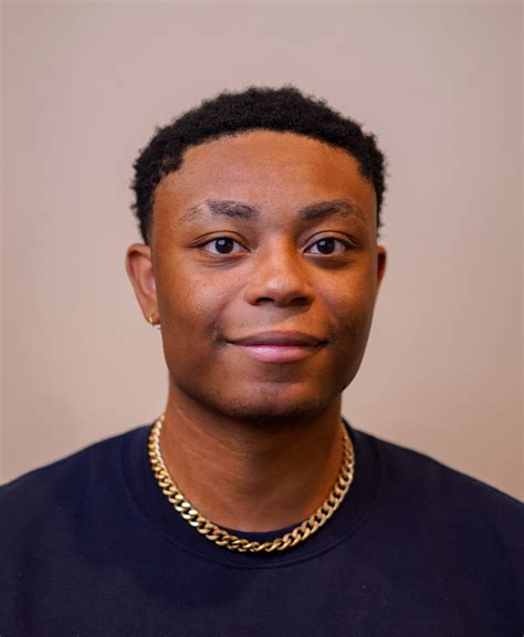 Ana de Armas joins a Spanish class in 'SNL' sketch | Mashable