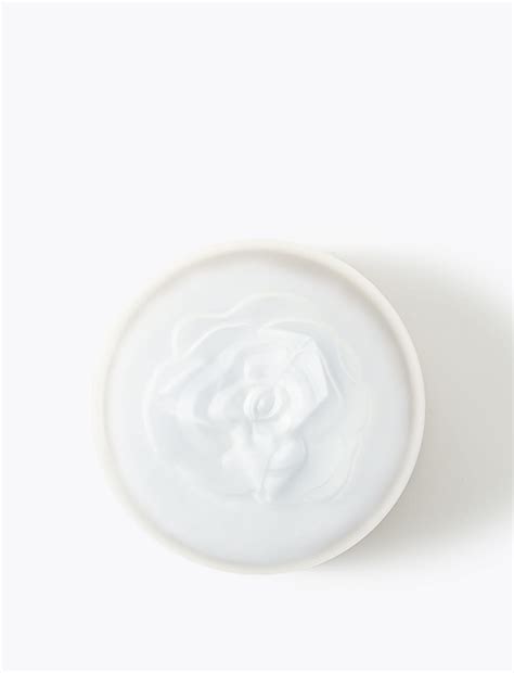 Buy Dusting Powder 75g at Marks & Spencer