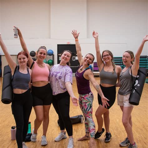 CRUNCH FITNESS - TAMPA PALMS - 15313 Amberly Dr, Tampa FL - Hours ...