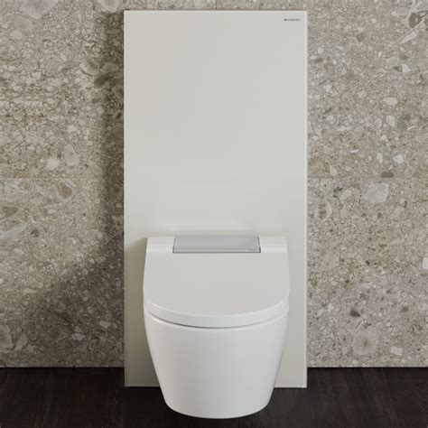 AquaClean shower toilet: quick and easy to install | Geberit