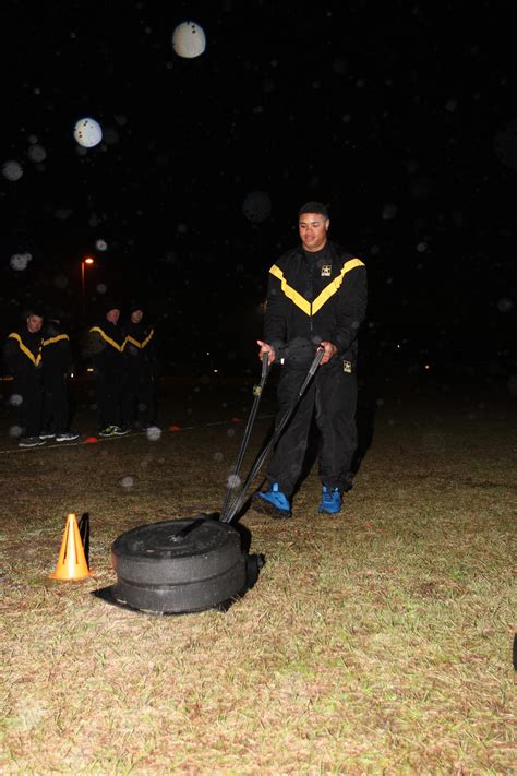 HSC leaders familiarize Soldiers with ACFT | Article | The United ...