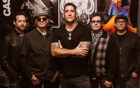 Smash Mouth reveal new singer via Rick Astley cover