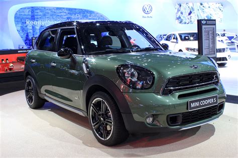 2015 MINI Countryman Gets Revised Styling, New Tech: 2014 New York Auto Show