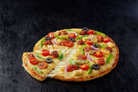 Pizza Near Me in Baliaghata, Kolkata