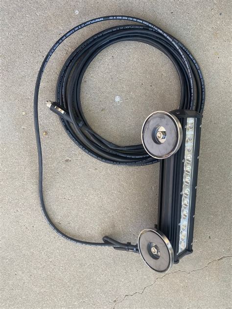 Magnetic LED light bar for work / Field Patrol Agent