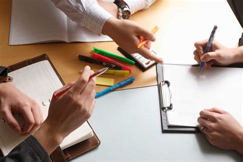 株式会社Emyii少額短期保険 – 皆様の笑顔を守り、安心な毎日を過ごせるように。