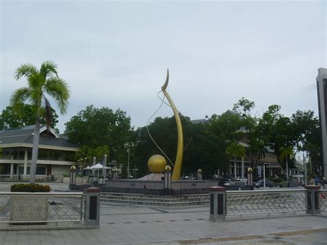Mercu Dirgahayu 60 (Bandar Seri Begawan) - 2020 What to Know Before You ...