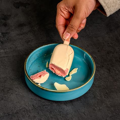 Strawberry Mini Bars (Pack of 4) – Cold Love Ice Cream