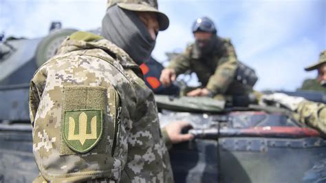 Какие новые опознавательные знаки появились у ВСУ | Военное дело