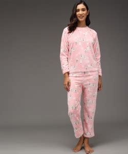 Velvet Womens Night Suits - Buy Velvet Womens Night Suits Online at ...