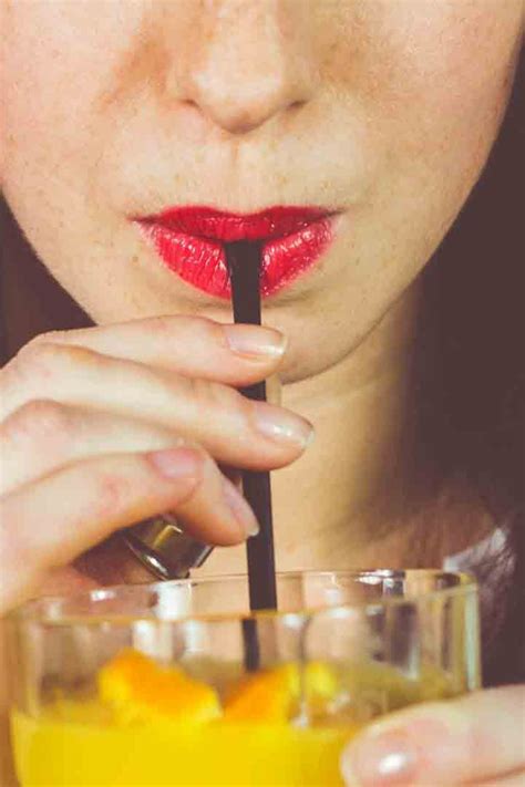 Mumbai Cafes And Restaurants Urging People To Refuse Straws | Vogue ...