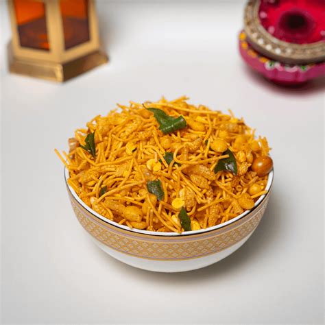 Crunchy South Indian Mixture Snacks | Anandhaas – Shree Anandhaas ...
