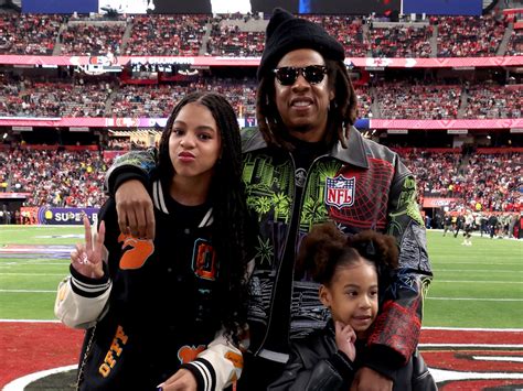 Beyoncé's Daughters Blue Ivy & Rumi Look Like Twins at 2025 Super Bowl