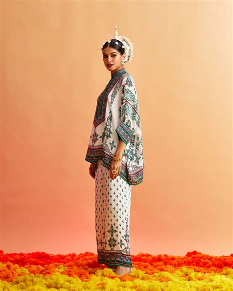 Ganjam : Chanel - White – Rajdeep Ranawat