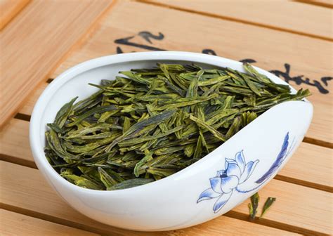 龙井茶有哪几个品种，每一个品种有什么特点？_百度知道