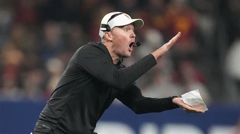 Composite Two-Star Recruits: USC fails at Notre Dame, Trojans hosting Florida EDGE commit and candy