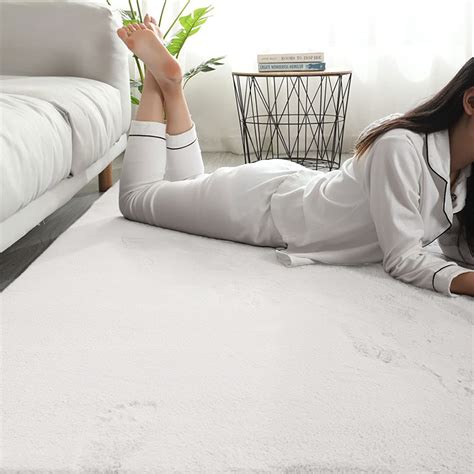 Cozy Pearl White Fur Rug-Ultra Soft Fluffy Carpet for Bedroom & Living ...