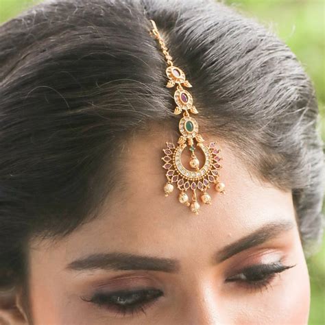 What are the Different Types of Maang Tikka?