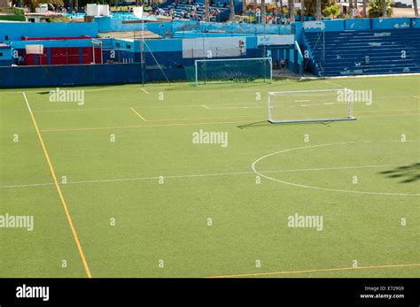 Outdoor Football Field 的图像结果
