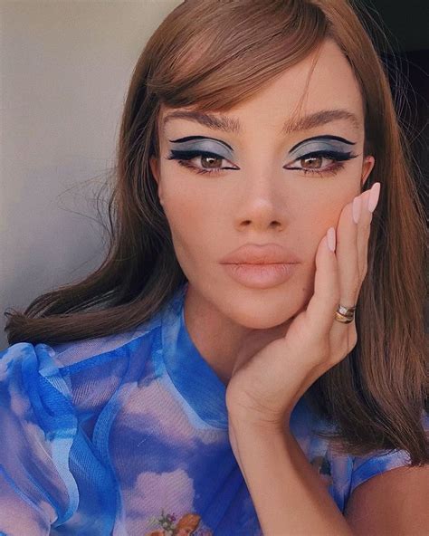 70s retro makeup